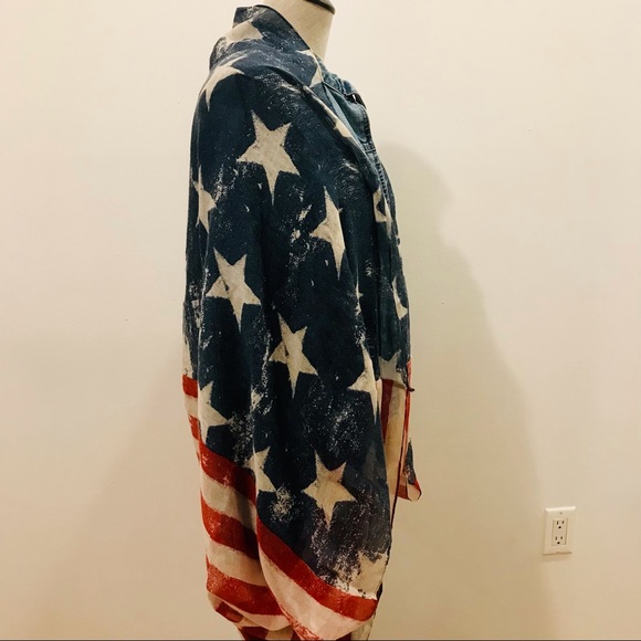 Mossimo Supply Co. stars and stripe red, white and blue infinity scarf. EUC - Picture 5 of 10